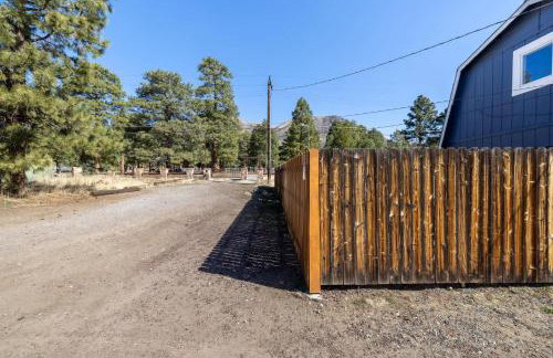 Scenic Mountain Getaway by the Park - Foto 13