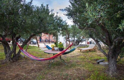 Το σπιτι του μελισσοκομου - Foto 17