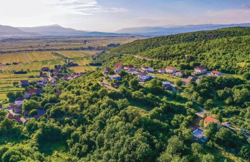 Two-Bedroom Holiday Home In Trilj - Photo 29