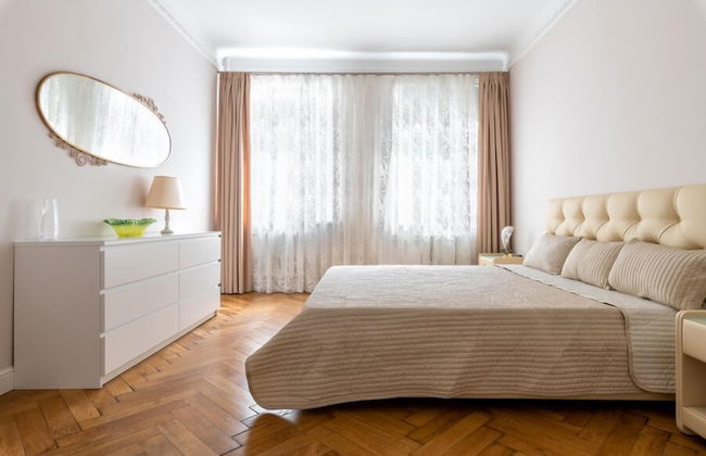 Spb2Day Ulyana Gromova pereulok 8 - Foto 14