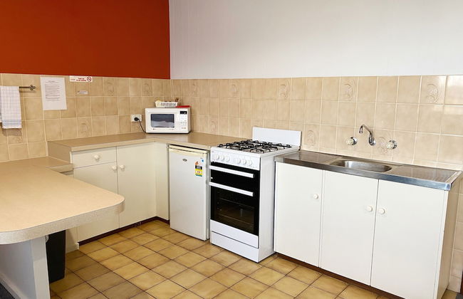 Limestone Coast Tourist Park - Photo 45