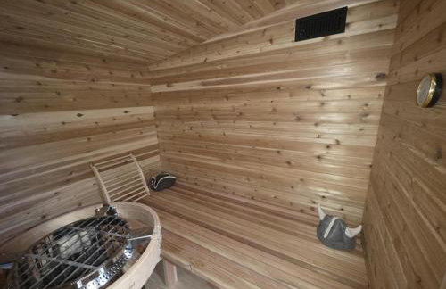 This Deluxe Modern New 3-Story Home With Central Ac Offers The Best Of Bozeman! - Foto 37