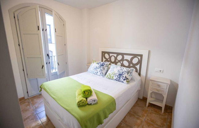 Velez Nazari - Photo 39