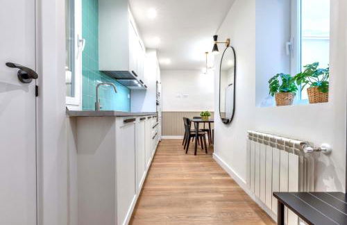 Puerta de America en Madrid - Photo 11