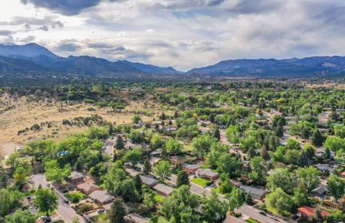 Family Oasis Offices Home Gym Fenced Yard - Foto 64