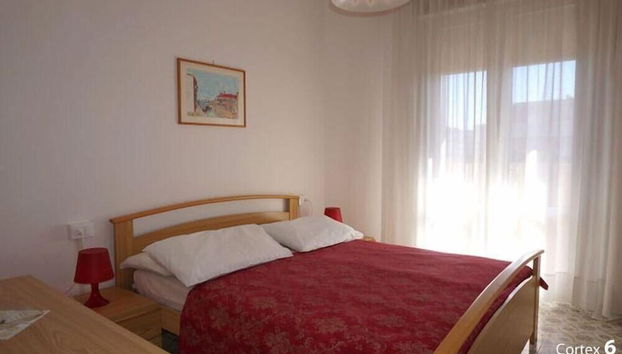 Red Flat With Shared Pool and Private Parking - Foto 2, Habitación