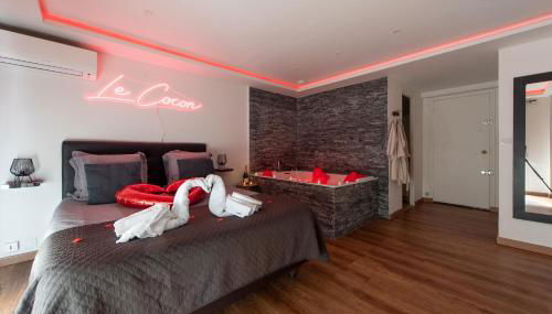 LE COCON- Jacuzzi & Sauna privés By SweetDreams - Foto 1