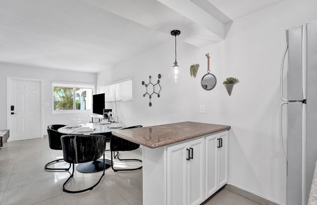 RA Suites by DesignedVR - Photo 42