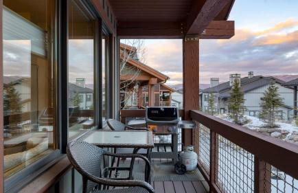 Blue Skies Lakeside Family-friendly Getaway w/ Hot Tub & BBQ - Foto 50