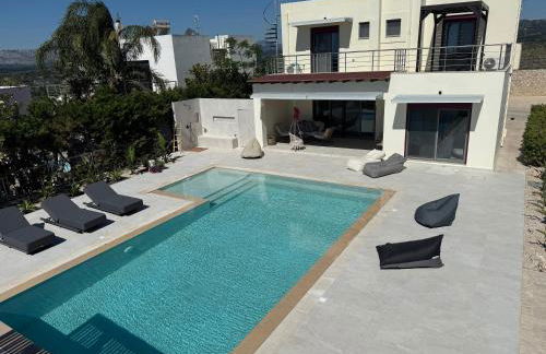 Villa Chrysa Rhodes with Heated Pool - Foto 18