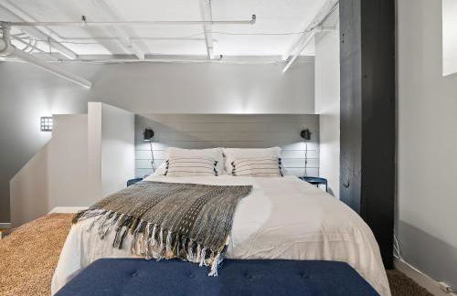 Lakefront Loft - Downtown - Shuffle Board Table - Foto 22