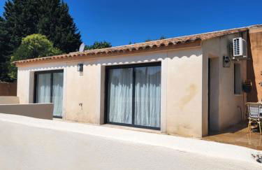 Maison "COSY" avec Parking Privé et Climatisation - Foto 11