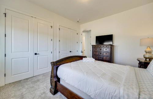 Group Getaway in Monument! High-End Home with Views - Foto 36