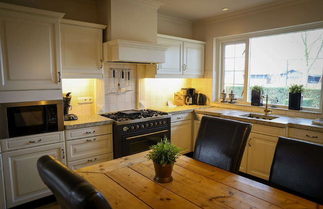 Villa in Netherlands With Private Pool - Foto 9