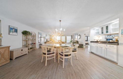 Nestled Inn Ocean Views at Kure Beach - Foto 17