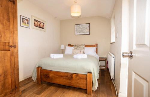 Historical Sherwood Forest Cottages - Sleeps 16 - Foto 23