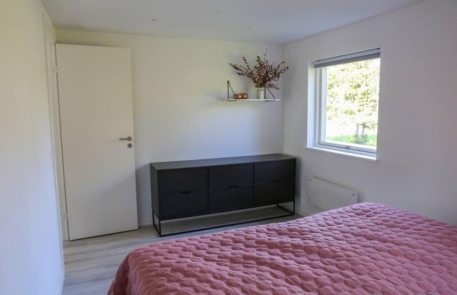 The Comfort of This Cottage Merges With Nature - Photo 3