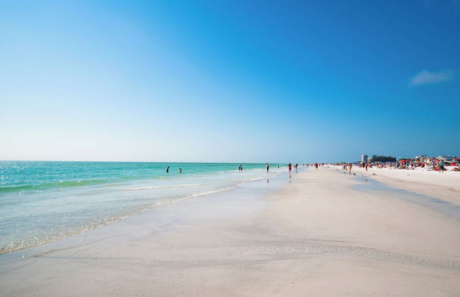 Crescent Street by VTrips - Photo 33