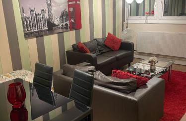 "Snooze Central" - City Centre Apartments above Victoria Centre Shopping Centre with full Kitchen in Milton Street - up to 4 Beds - most Central Location next to the Hilton Hotel - Outdoor Parking for Cars or Vans five pounds a day - Sunday 1pm Check-Out - Photo 35