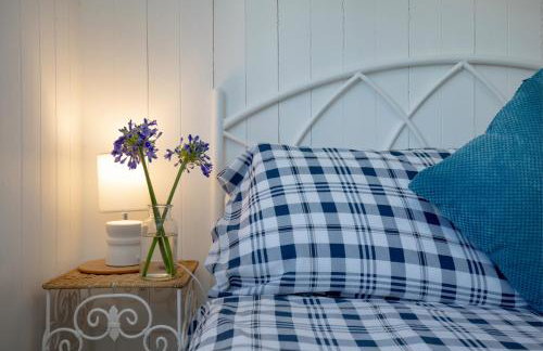 Lucy Lou, charming holiday bungalow in Devon - Photo 6