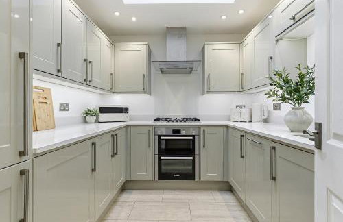 Stunning and Spacious Harrogate Apartment - Photo 26