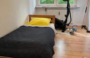 Casa Luna 6 min Hbf , Erdgeschosswohnung ,Altbau - Photo 2