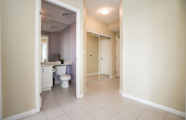 Aaira Suites at Fort York - Foto 13