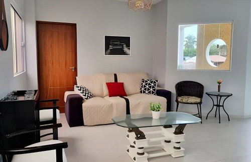 Casa c Piscina, Churrasqueira e Ótima localização - Foto 9