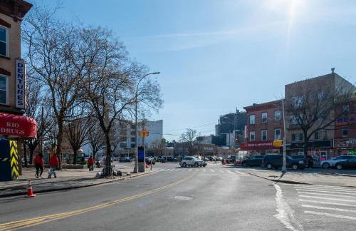 Booking.Com Exxlusive: Fully Furnished One Bedroom Entire Apartment With Full Size Bed. For One Person Or Couple, Soulmate Positive Friendship - Foto 25