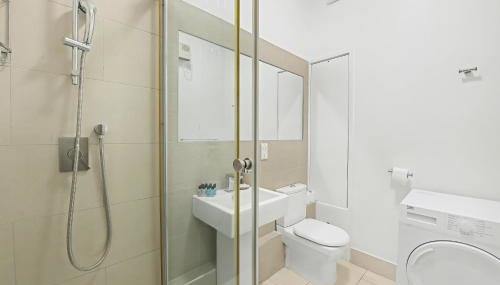 Luxury 1-Bedroom Apartment for 6 near Piccadilly Circus - Photo 4