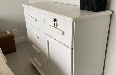 Apartamento Aconchegante com Piscina a 2 Quadras da Beira-Mar - Foto 8