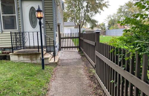 **Stylish Pet Friendly 3 Bedroom House** - Foto 30