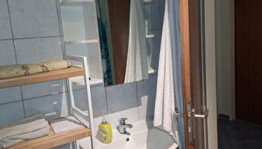 Ella Schmidt - Foto 4