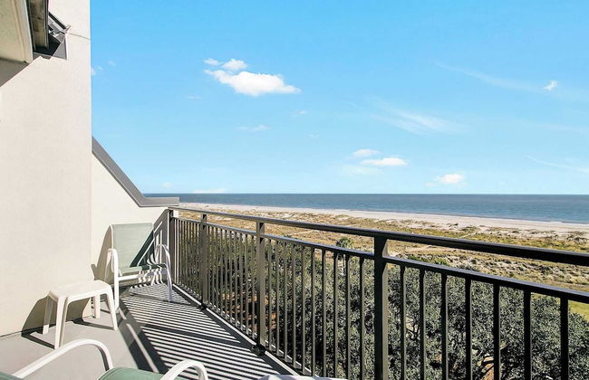 407 A Shipwatch by Avantstay Beach Front Condo w/ Ocean Views - Foto 34