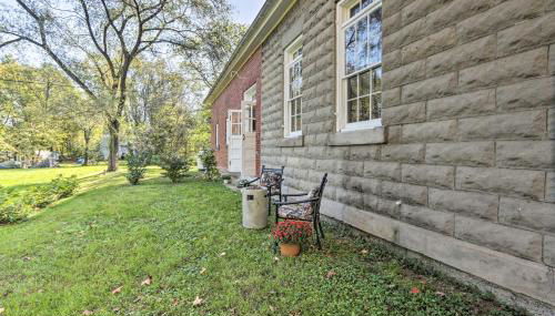 Renovated WV Schoolhouse History Buffs Heaven! - Foto 5