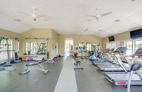 Lake Access and Pools Sun-Soaked Westford Cottage! - Foto 28