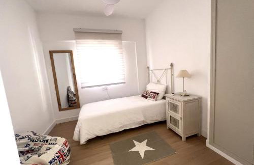 3 Bed Flat - Sleeps 5 - Wifi - Photo 9