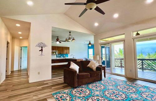 THE HONOMU HOUSE - Gorgeous, Spacious 4Bd2Ba Home near Waterfalls and Hilo, Sleeps 12! - Foto 25
