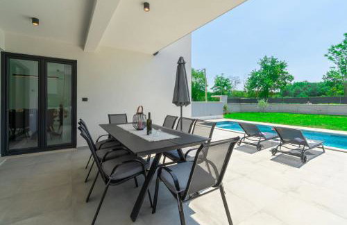 Modern 300m2 Villa - King Beds & Leisure Zone - Foto 55