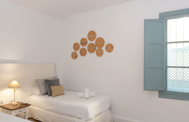 Apartamentos Suites Santa Cruz - Foto 7