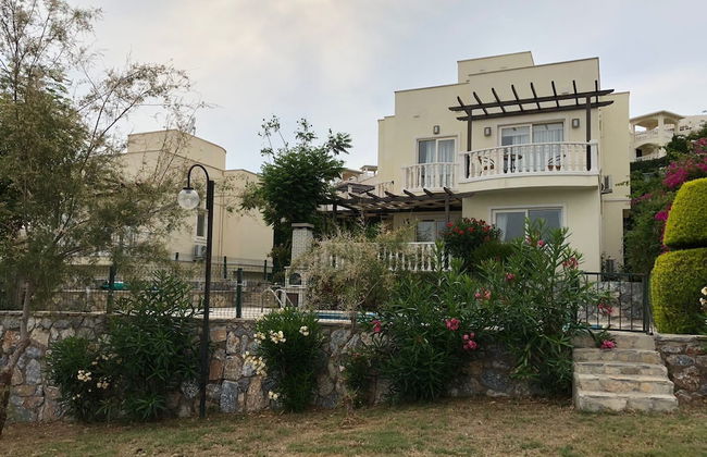 Apartment 3 Bedroom Lake View 4 by Likya Global - Photo 28