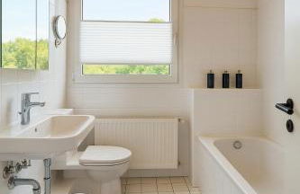 Cozy-Stay III, 2-Room Flat for Vacation & Messe, Düsseldorf, Perfect Connectivity - Foto 10