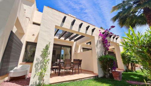 Casa Mila Roda Sleeps 4 with Pool - Foto 2
