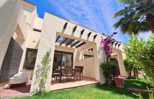 Casa Mila Roda Sleeps 4 with Pool - Foto 2