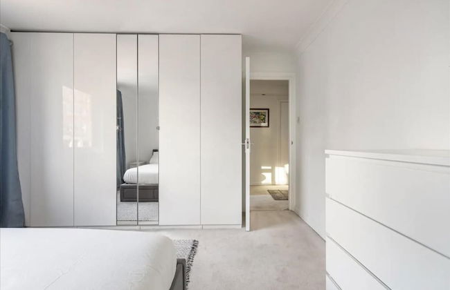 Spacious 1 bed Apartment With Parking & Balcony! - Foto 4