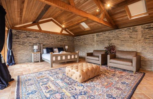 Stud Farm House - Photo 5