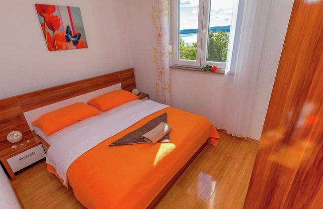 Luring Apartment in Dramalj with Hot Tub - Foto 2