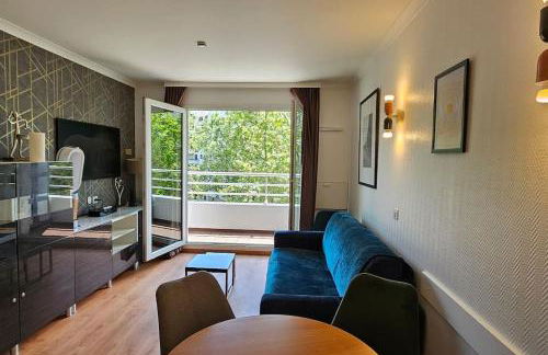 Paris La Defense - Modern Apartment with Jacuzzi - Foto 9