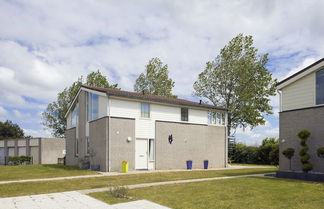 Villa in Zeeland With Sauna & Beach Access - Photo 29