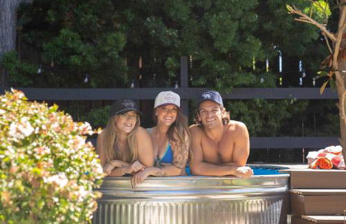 Gorgeous Eccentric Family Home with Cowboy Pool - Foto 11